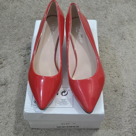 Women Shoes - Picture 2 of 8